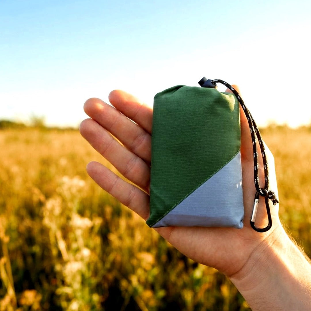 Compact Waterproof Pocket Picnic Blanket, 55 x 79 Inch Lightweight Camping Tarp