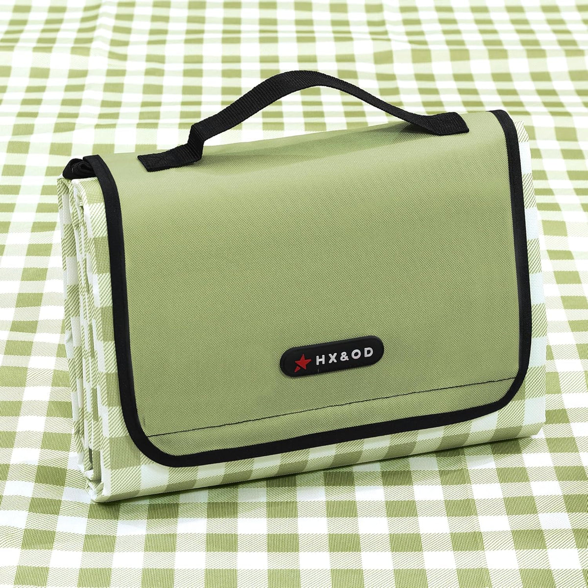Extra Large Waterproof Picnic Blanket, 80 x 60 Inch Foldable Sandproof Beach Mat
